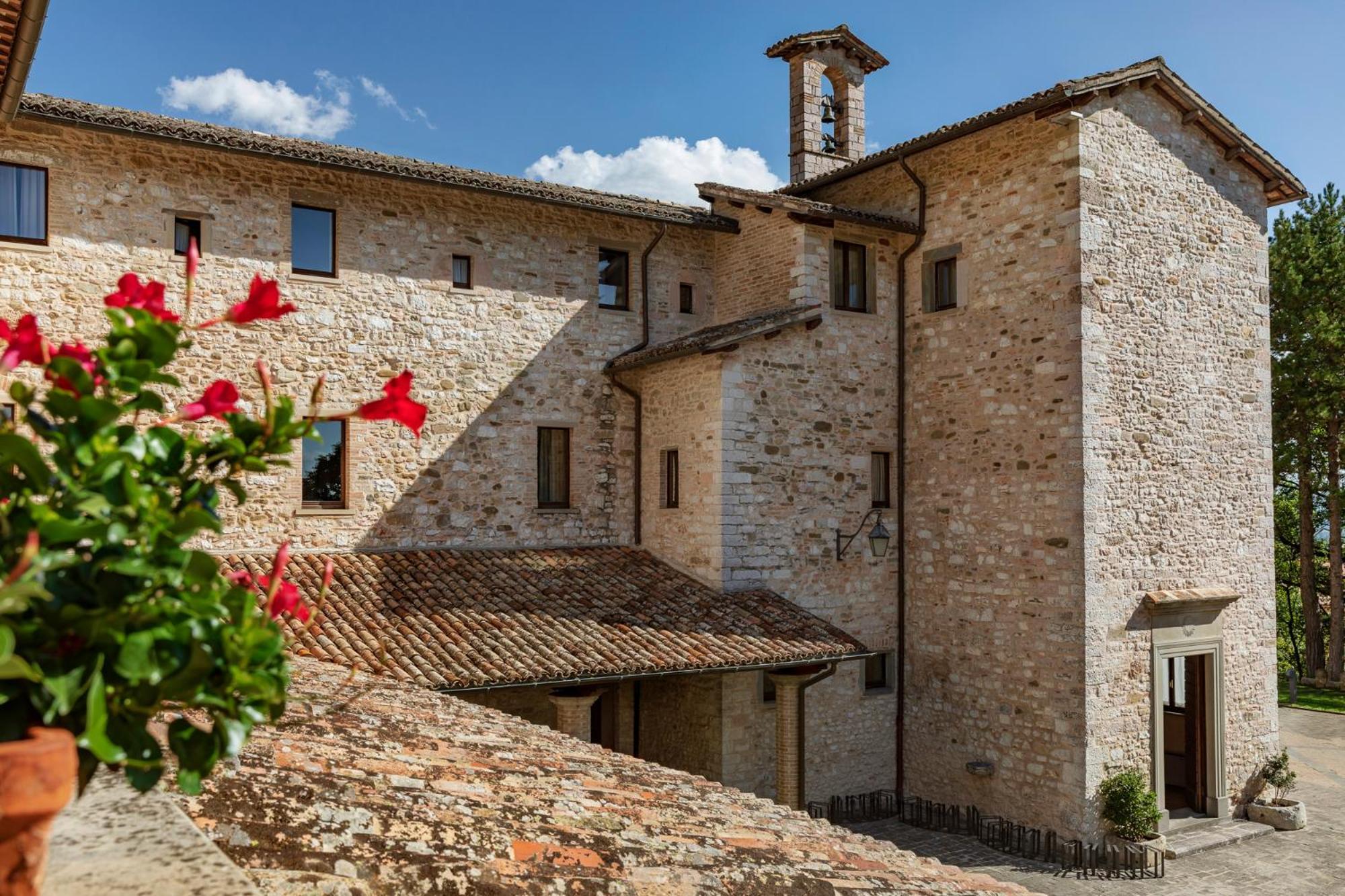 Park Hotel Ai Cappuccini Gubbio Eksteriør billede